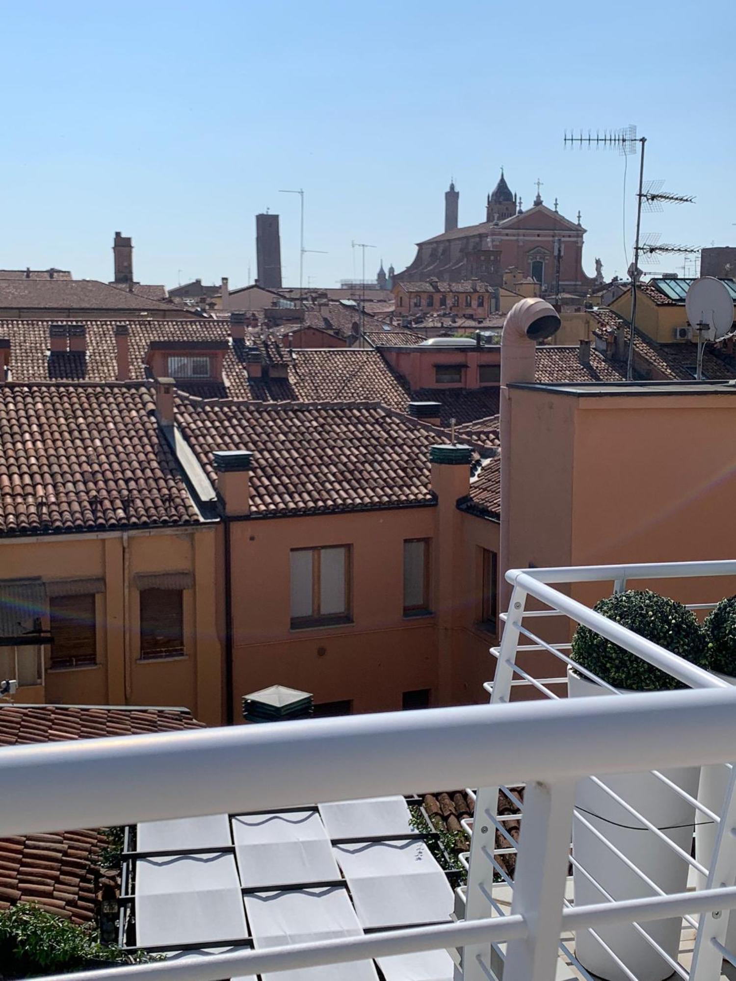 L'Attico Dell'Edera Apartment Bologna Bagian luar foto
